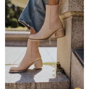 Free People Essential Chelsea Boots